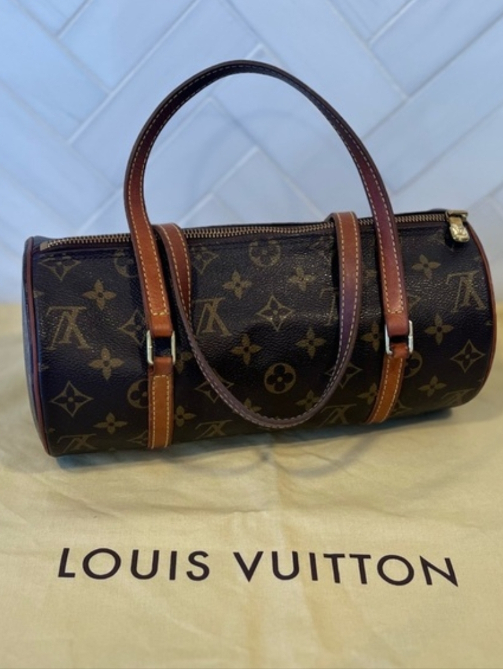 LOUIS VUITTON Papillon 30 Monogram Canvas Satchel Bag Brown - Picture 2 of 16